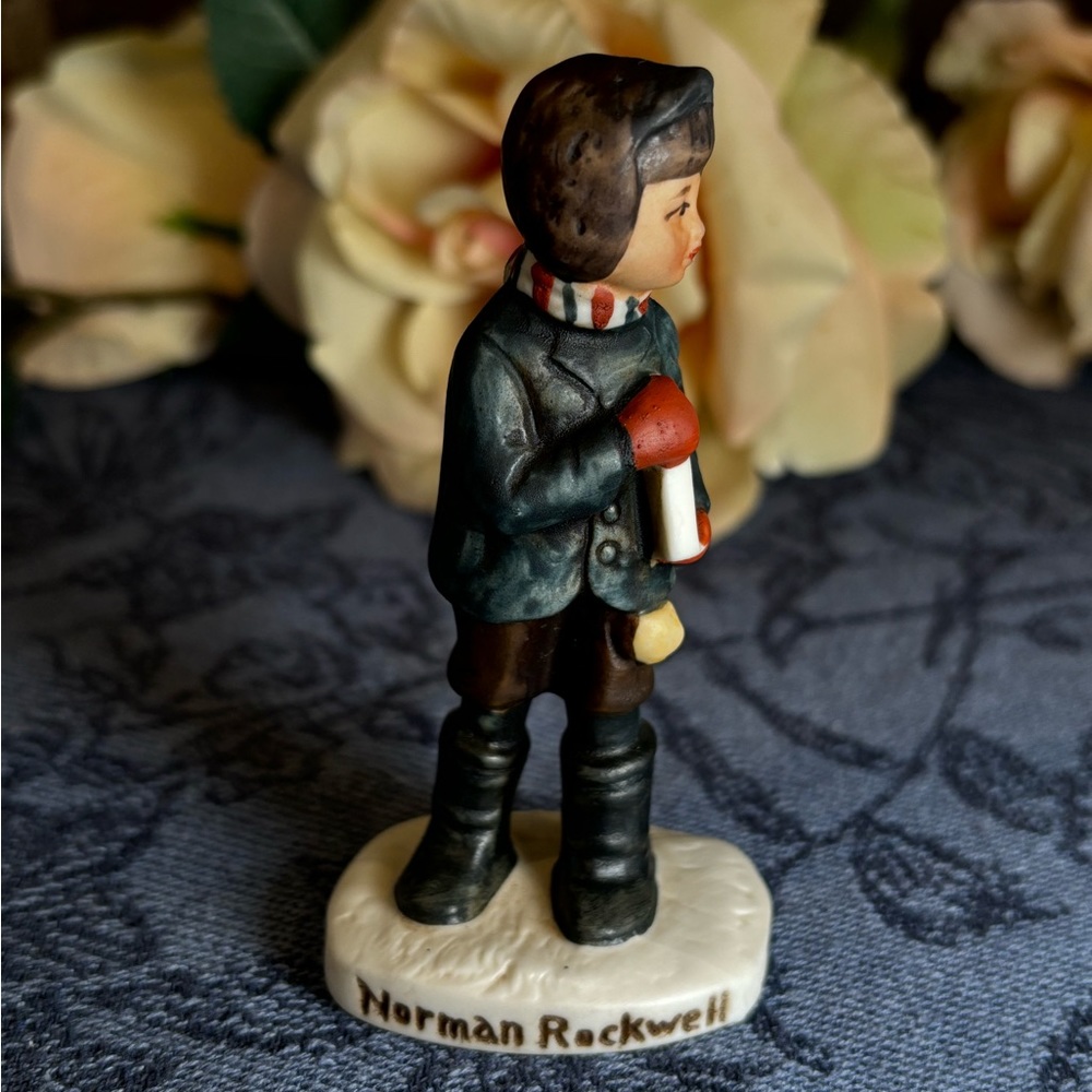 Norman Rockwell porcelain figure of a school boy excellent condition no box